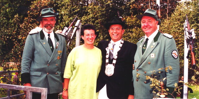 2002
